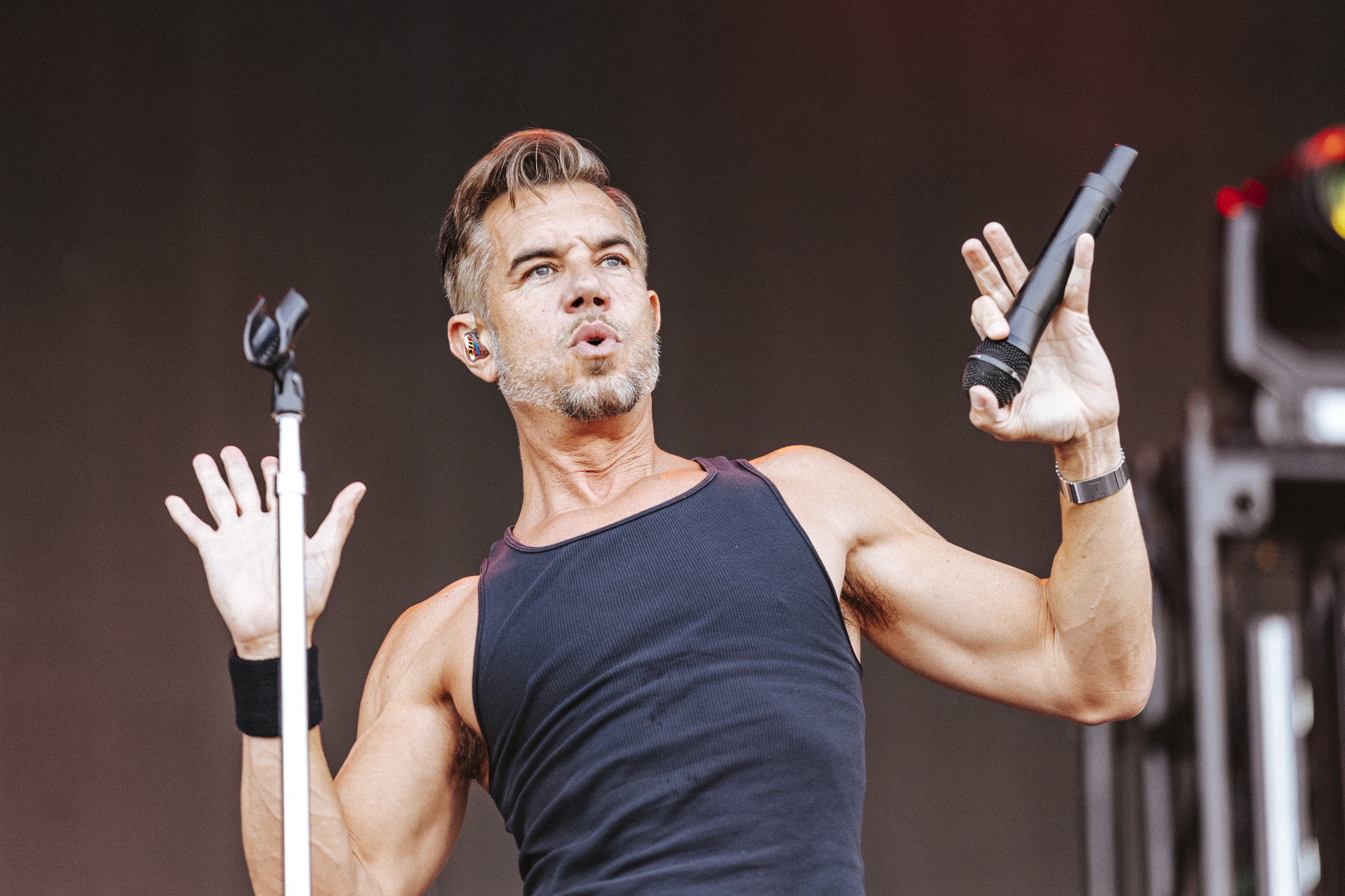 How Old Is The Lead Singer Of 311