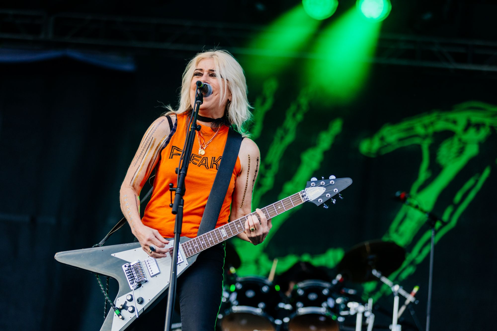 l7-brings-in-your-space-tour-to-louder-than-life-2023-swomp-music