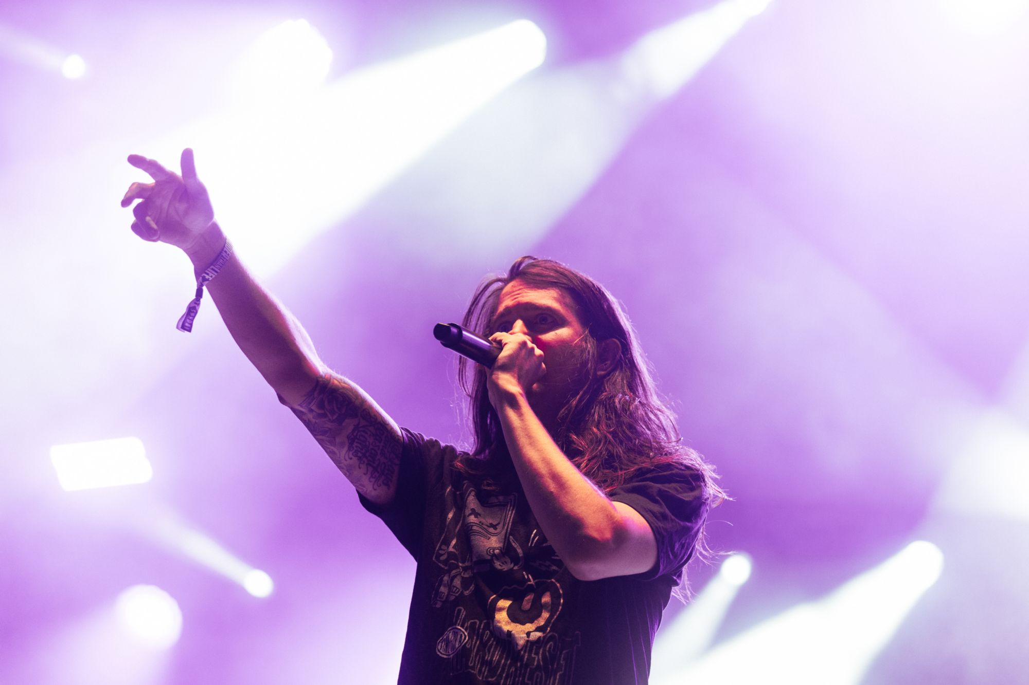 mayday-parade-close-out-the-disruptor-stage-at-louder-than-life-2023